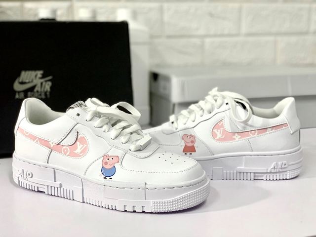 Nike Air Force 1: custom paint